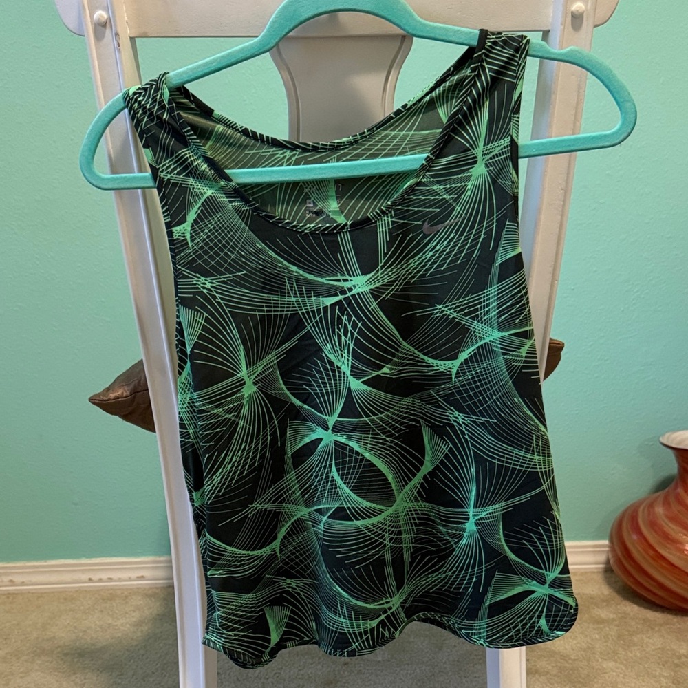 Nike Green Patterned Women's Top